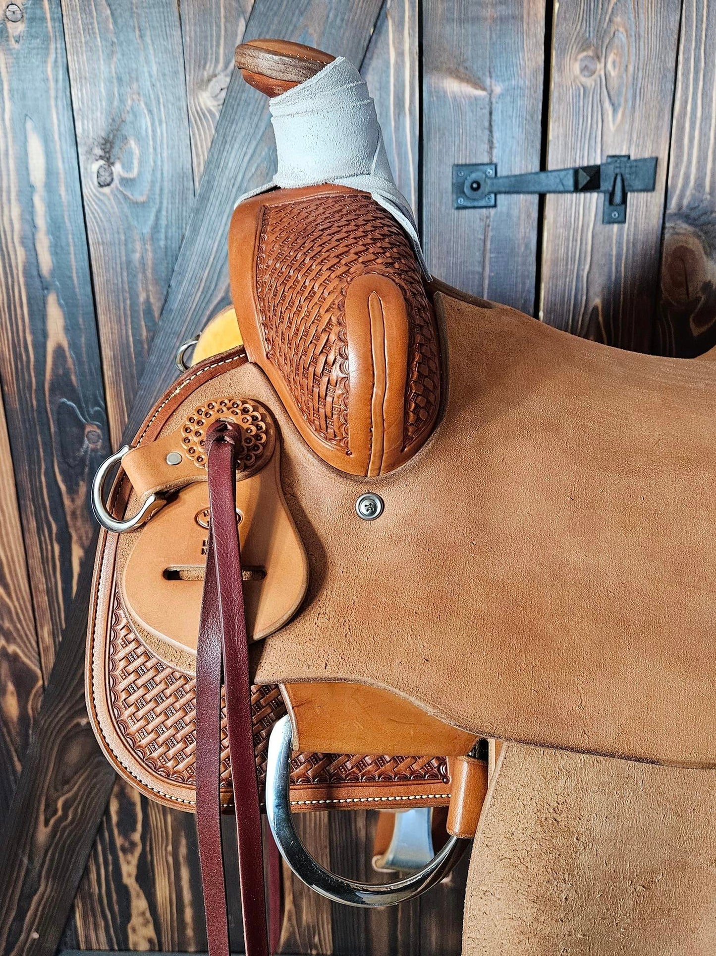 Modified Association Saddle