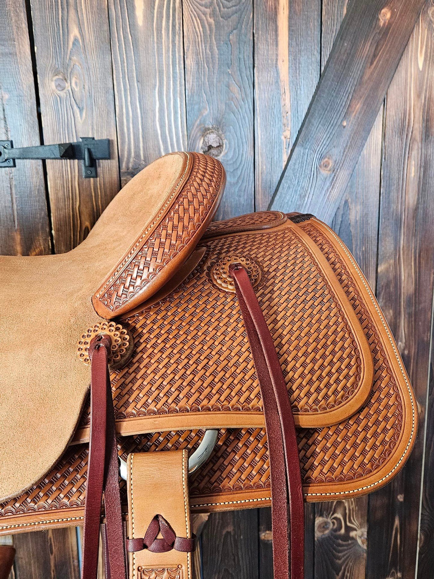 Modified Association Saddle