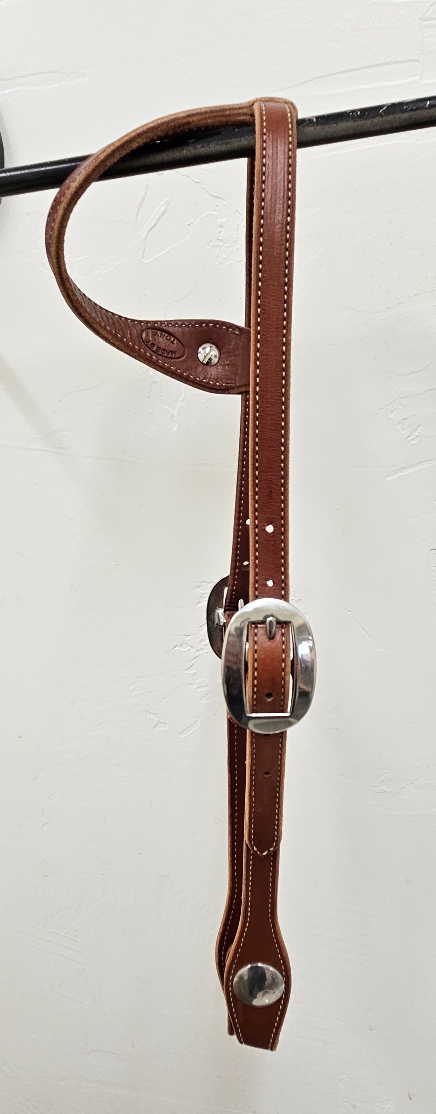 Sliding ear headstall